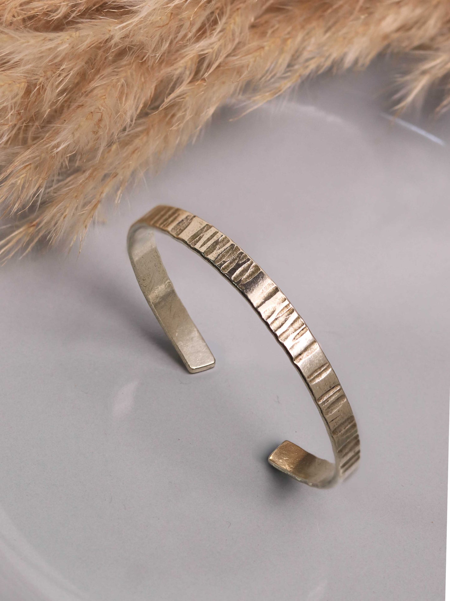 Flat Lines Adjustable Cuff (Anti Tarnish)