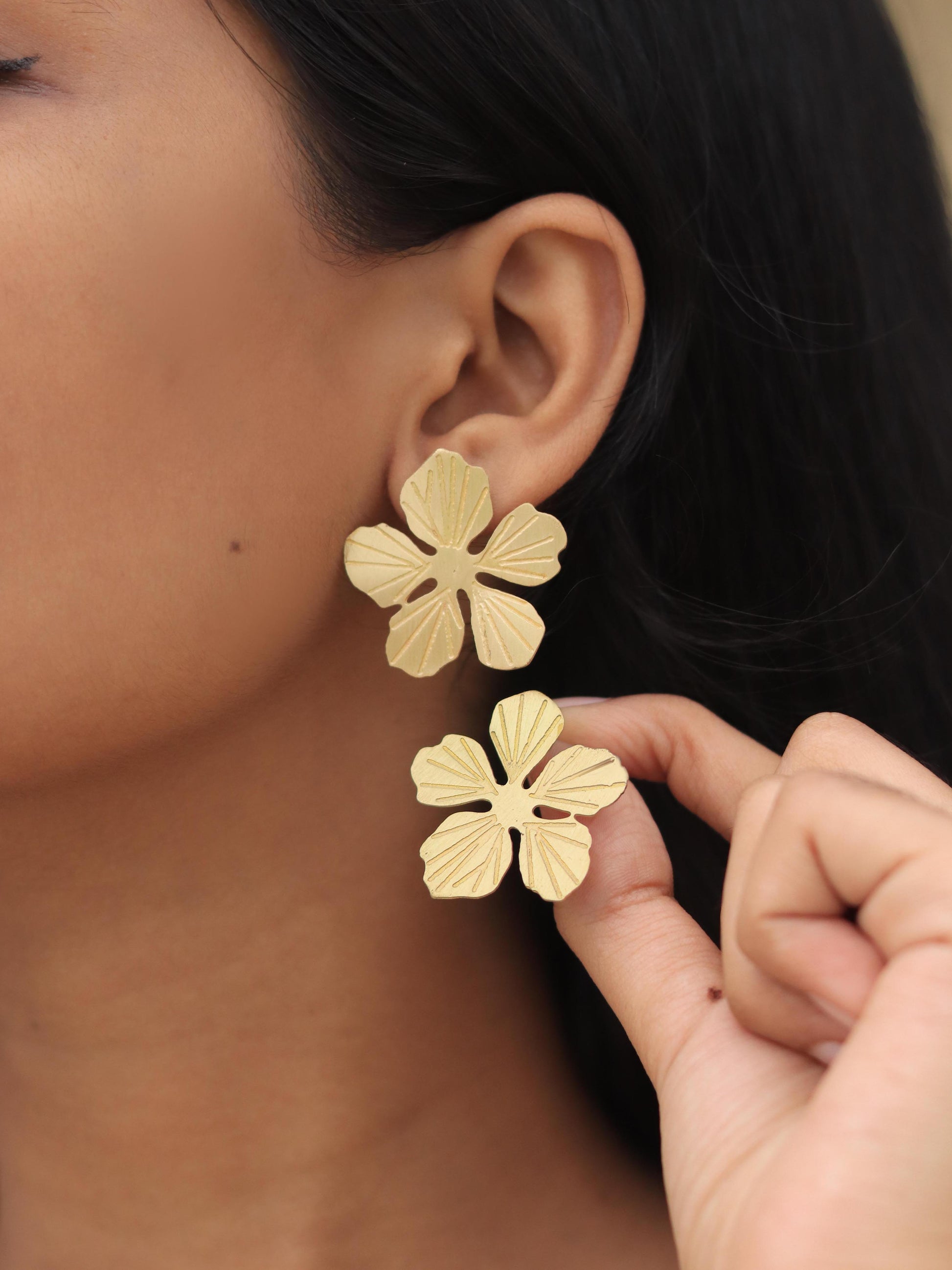 Flat Flower Brass Statement Earring (Anti tarnish) - Lili-Origin