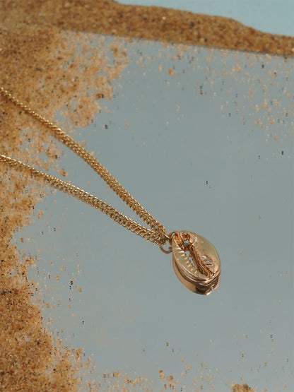 Gold Shell Necklace - Lili-Origin