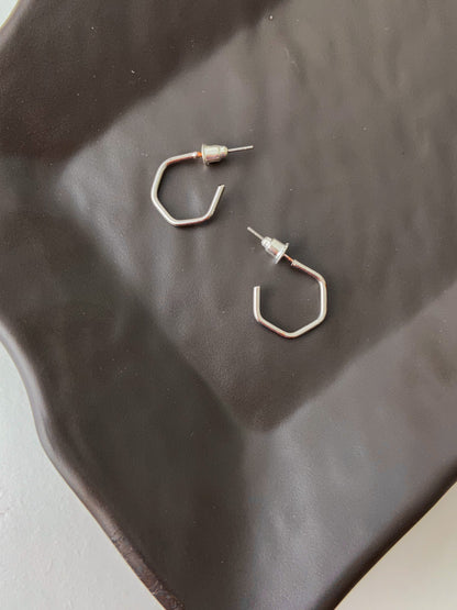 Small 2 Silver Singles Earring - Lili-Origin