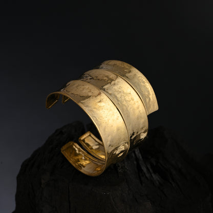 Hebo Statement Adjustable Brass Cuff (Anti Tarnish)