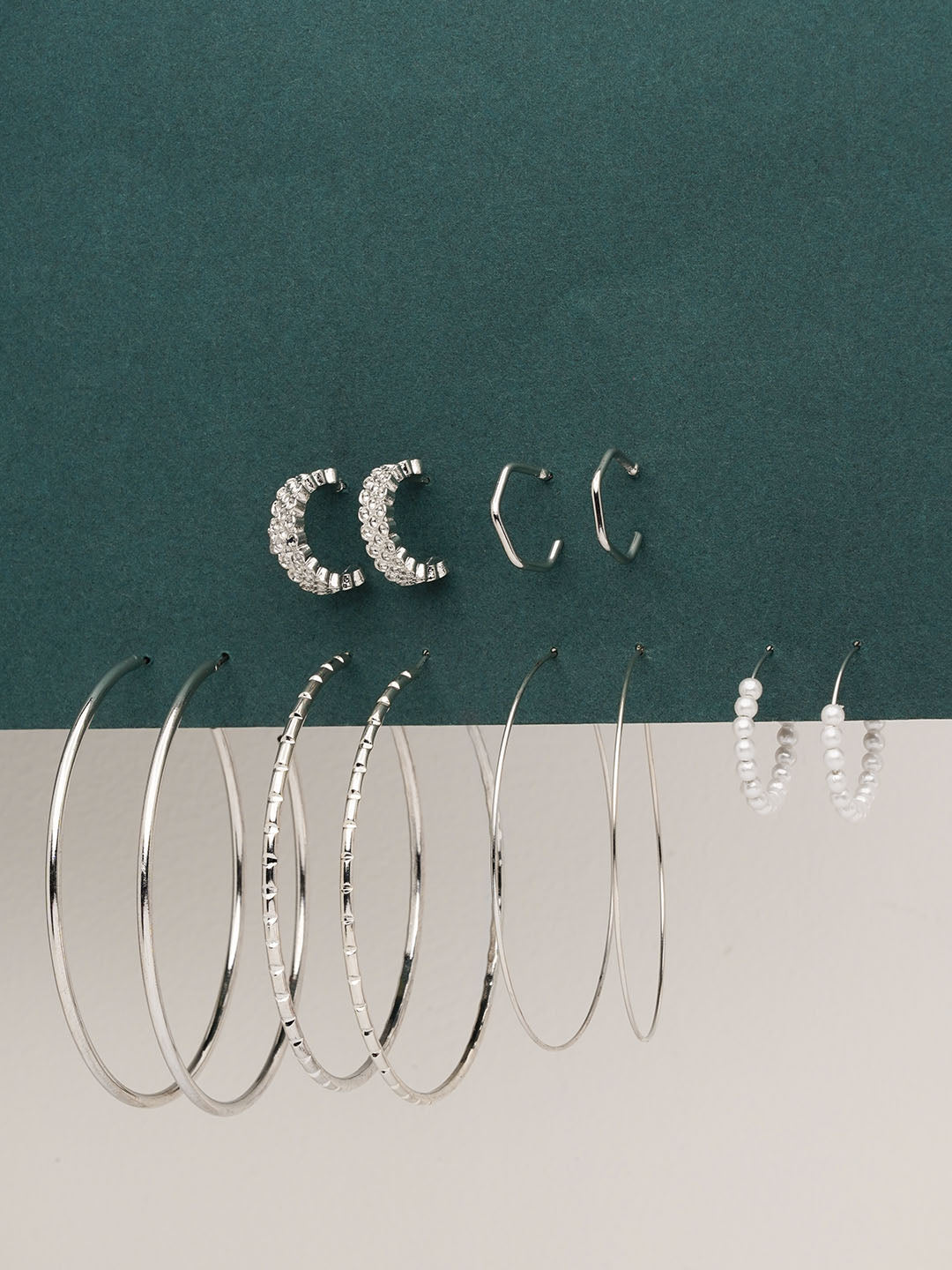 Silver big hoop earrings | GG UNIQUE