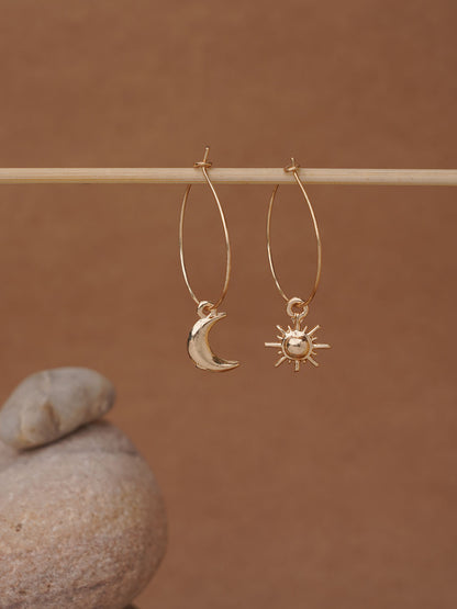 Mismatched Sun Moon Earring - Lili-Origin