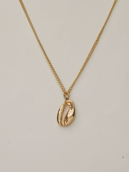 Gold Shell Necklace - Lili-Origin