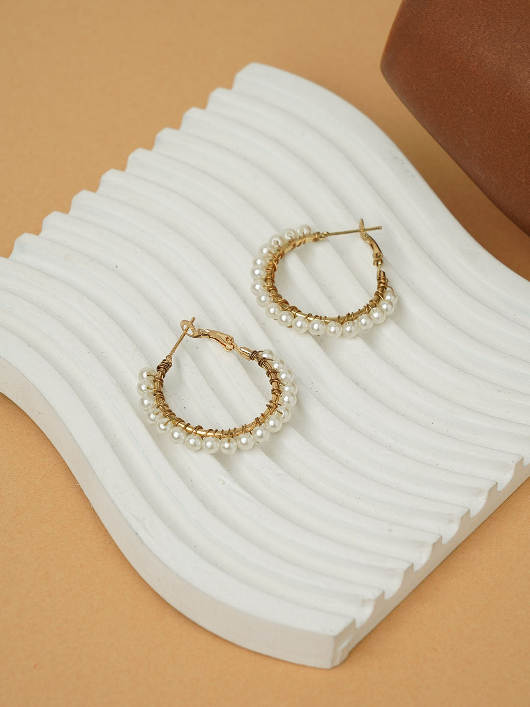 Pearl beaded hoop Earring - Lili-Origin