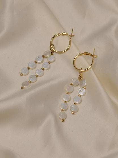 Flat Pearl dangler Earring - Lili-Origin