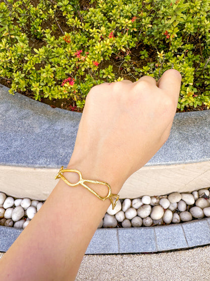 Leaf Statement Brass Bracelet - Lili-Origin