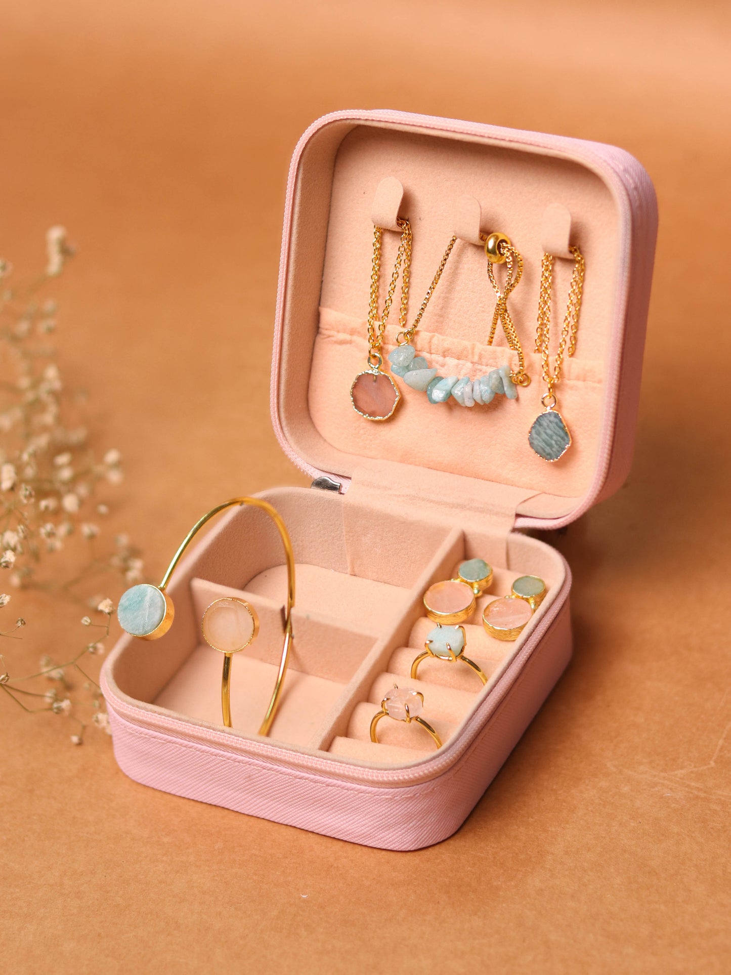 Rose Quartz & Green Amazonite Premium Hamper ( 7 Semi Precious Jewels + Free Jewellery Organiser) - Lili-Origin