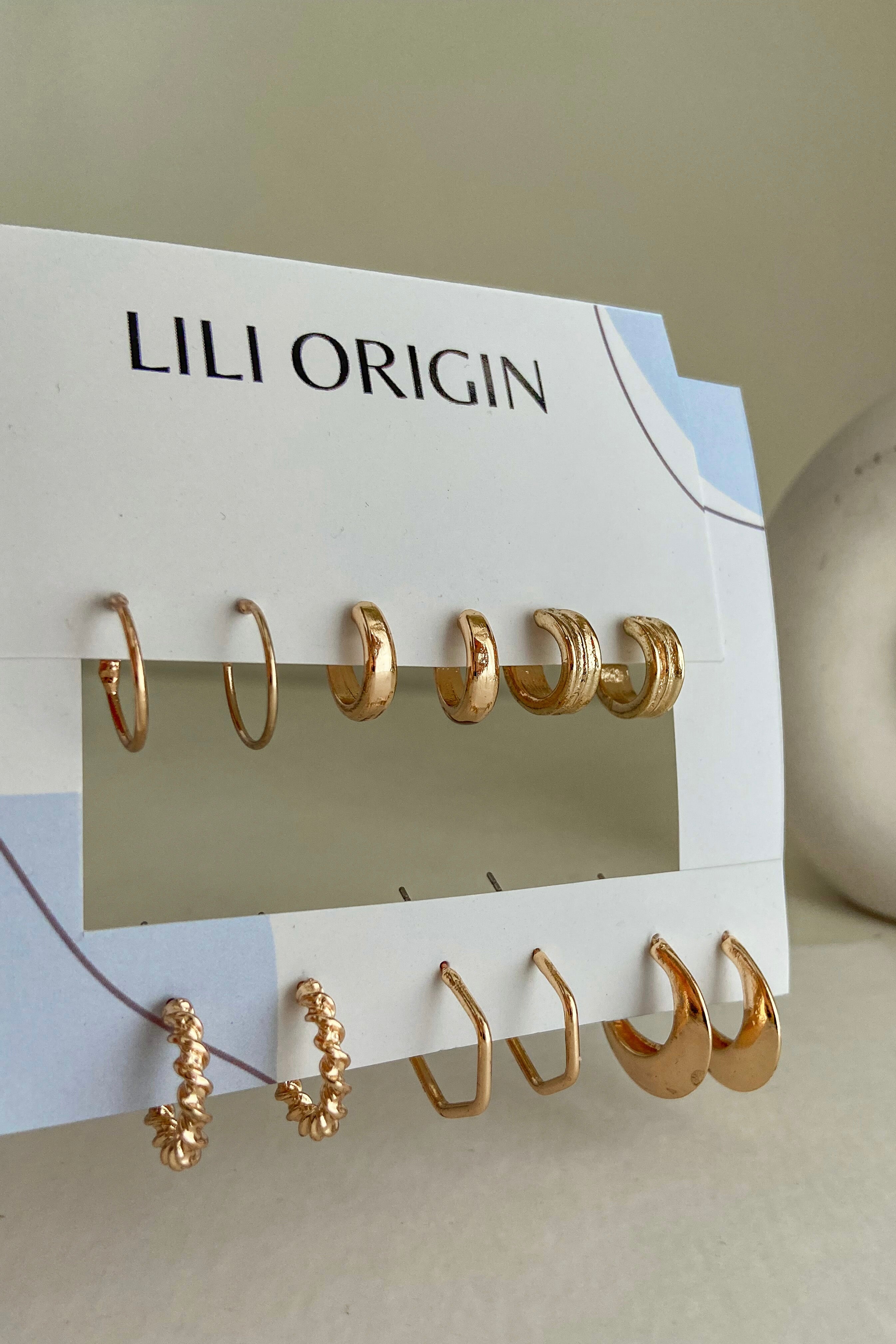 DIY: Embroidery Hoop Earring Stand | Sustainability In Style